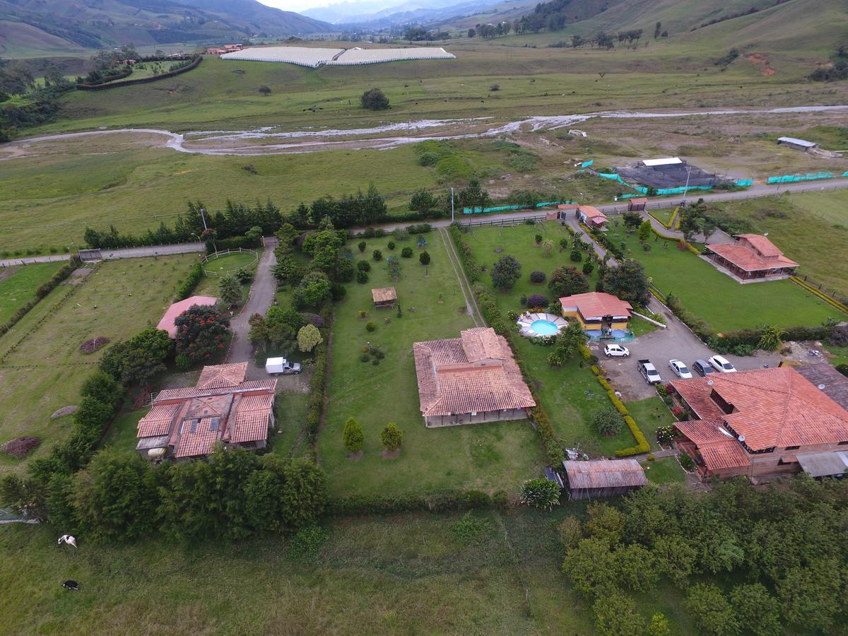 Finca Hotel Paraiso Urrao Екстер'єр фото